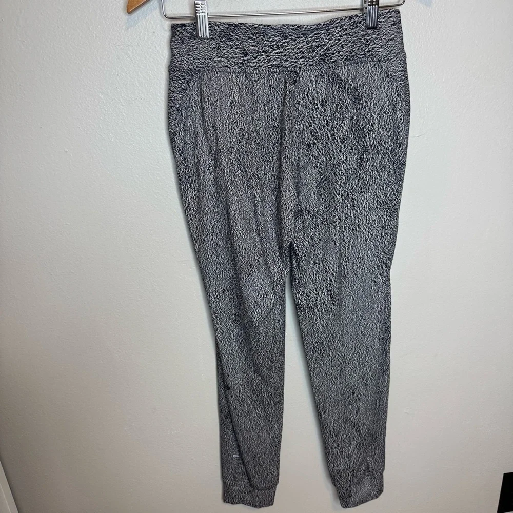 Lululemon Ready To Rulu Pant Running Luon Spray Jacquard White Black